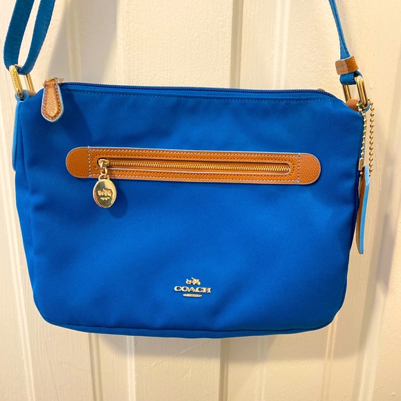 Coach Women's lovely Blue Crossbody Purse